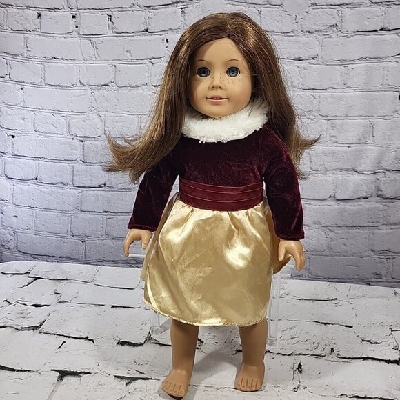 American Girl Doll Truly Me Brunette Freckles Blue Eyes 18" Holiday Dress